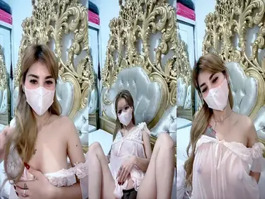 Bokep Indo Mamih Gemesh Baju Transparan Remas TT Lumer