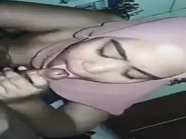 Jilbab Pink Kulum Crot Gede Rakus Bikin Semua Terdiam